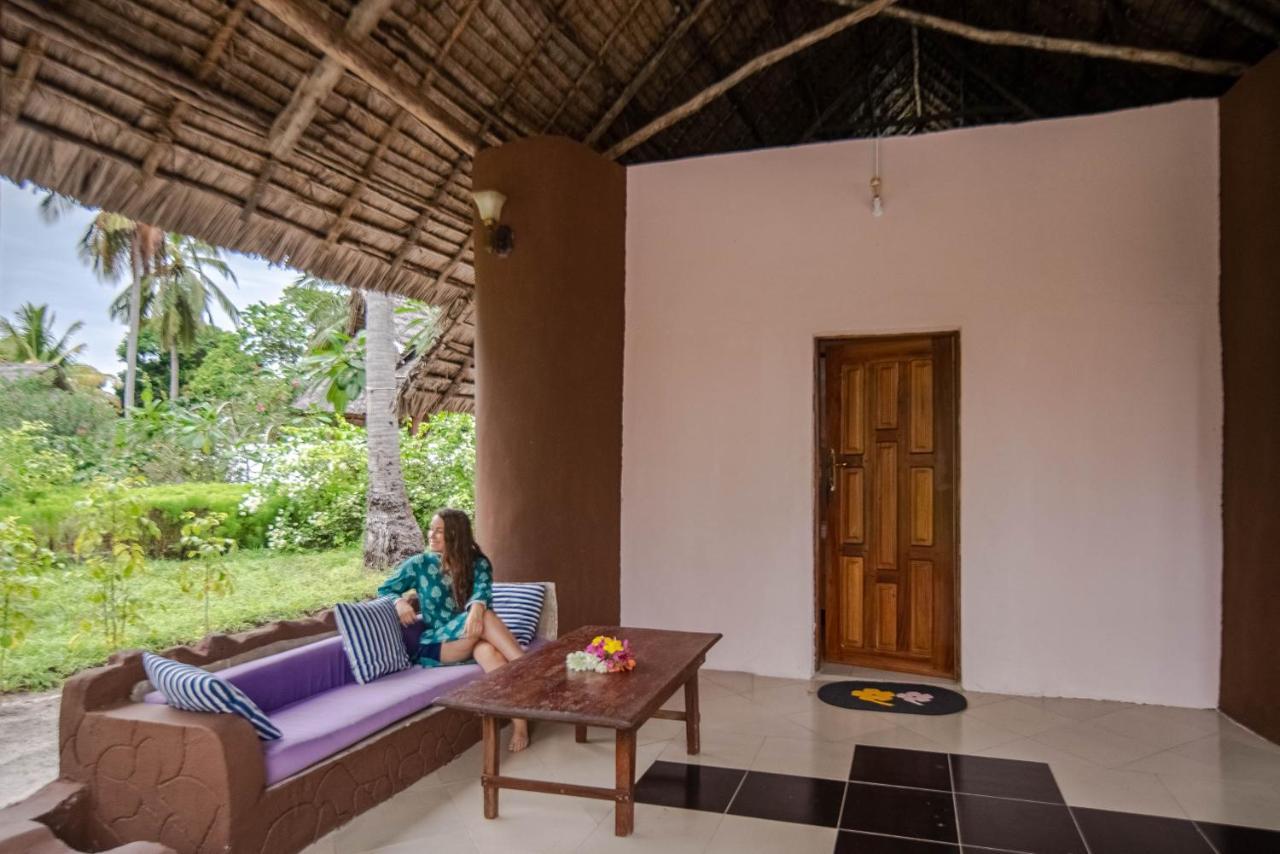 Meremeta Lodge Utende Luaran gambar