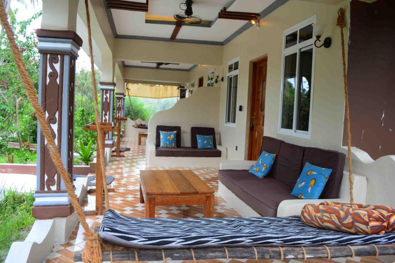 Meremeta Lodge Utende Luaran gambar