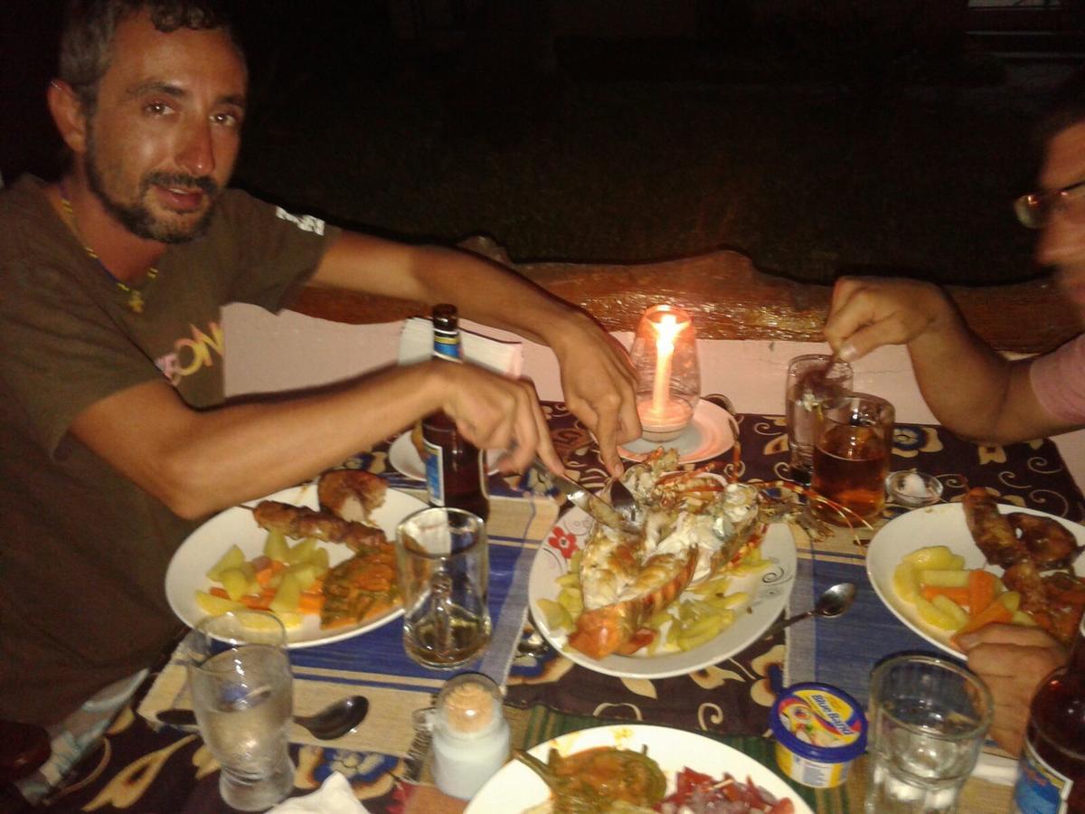 Meremeta Lodge Utende Luaran gambar